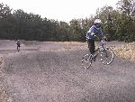 Photo albulle/datas/photos/Piste BMX/X-Essai piste 26-10-08/PICT86.jpg